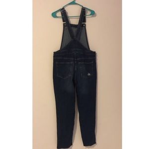 H&M dark wash overalls 🍟